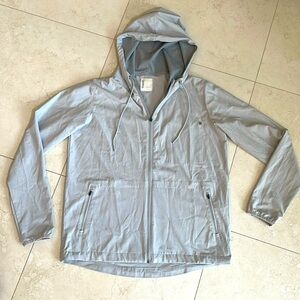 Vuori Outdoor Trainer Shell Womens Athletic Jacket - Platinum Linen Gray (S)